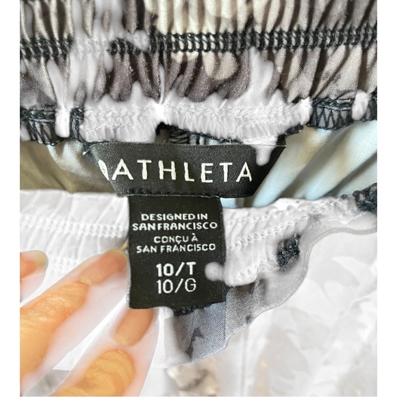 Athleta Savannah Jogger Pants Black Floral Camo Size 10 Tall Athlesiure - Picture 5 of 13